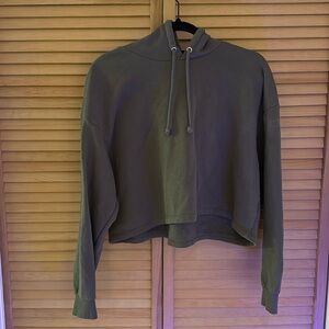 H&M Divided Women’s cropped Hoodie